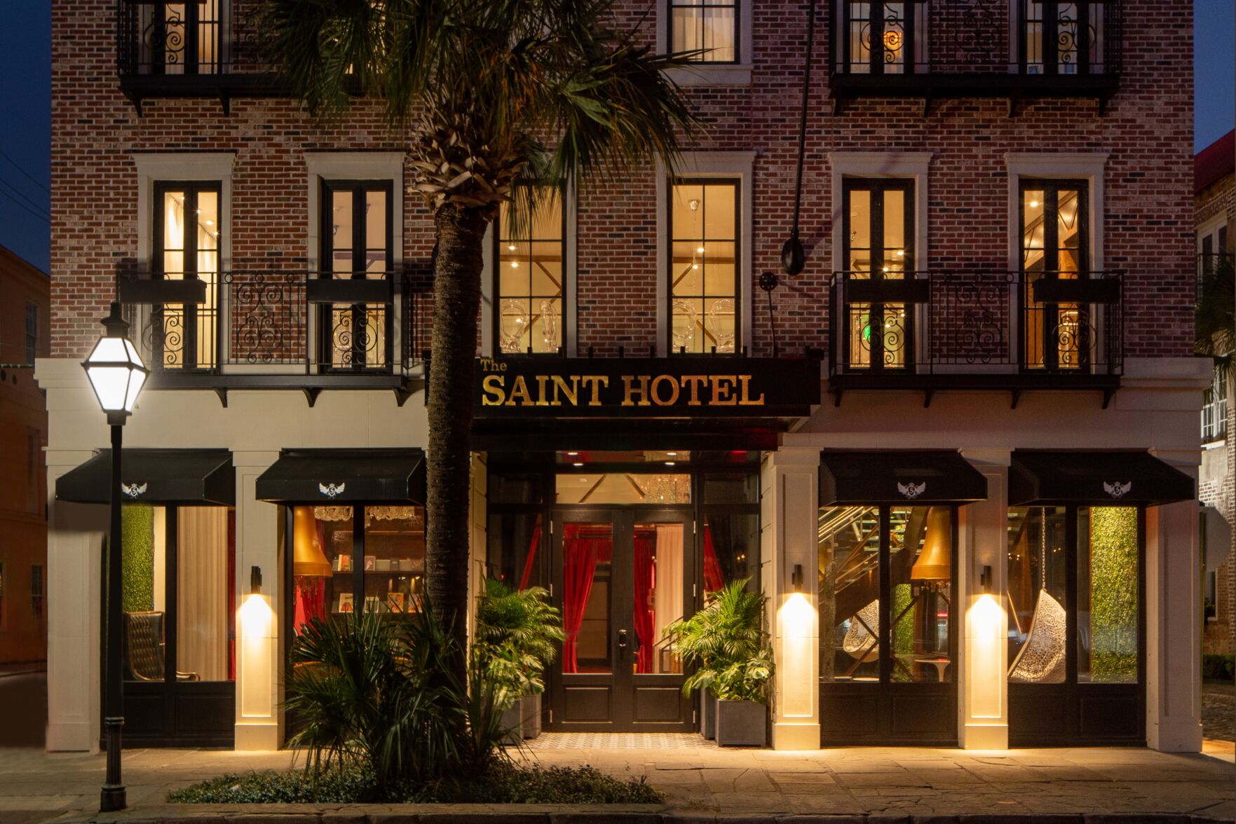 Saint Hotel